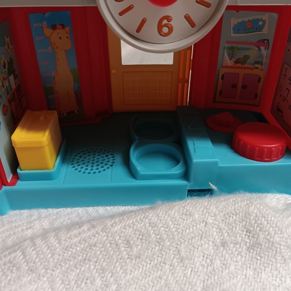 Fisher Price School - Picture 10 of 11